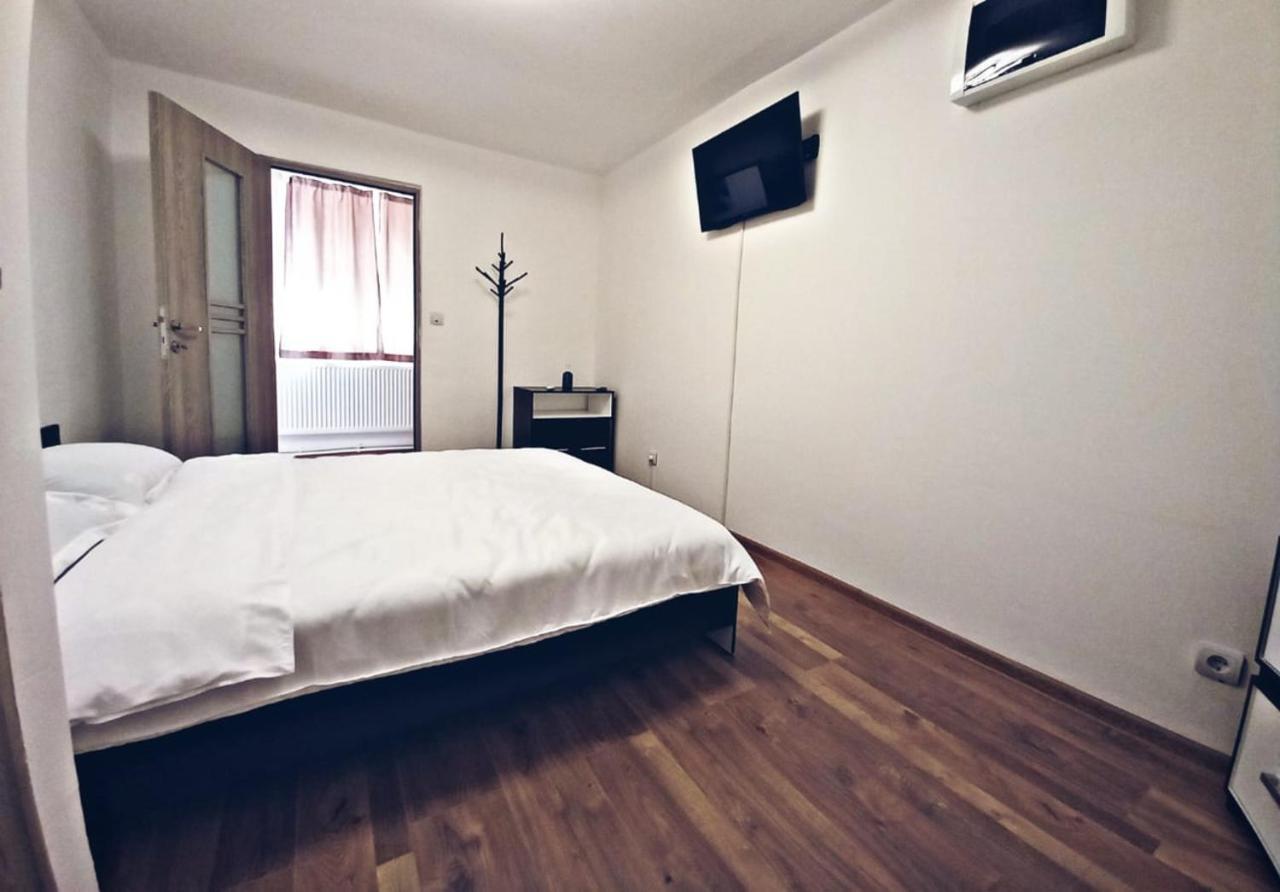 Camere In Regim Hotelier Brašov Exteriér fotografie