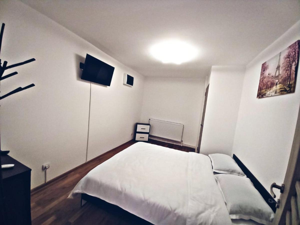 Camere In Regim Hotelier Brašov Exteriér fotografie